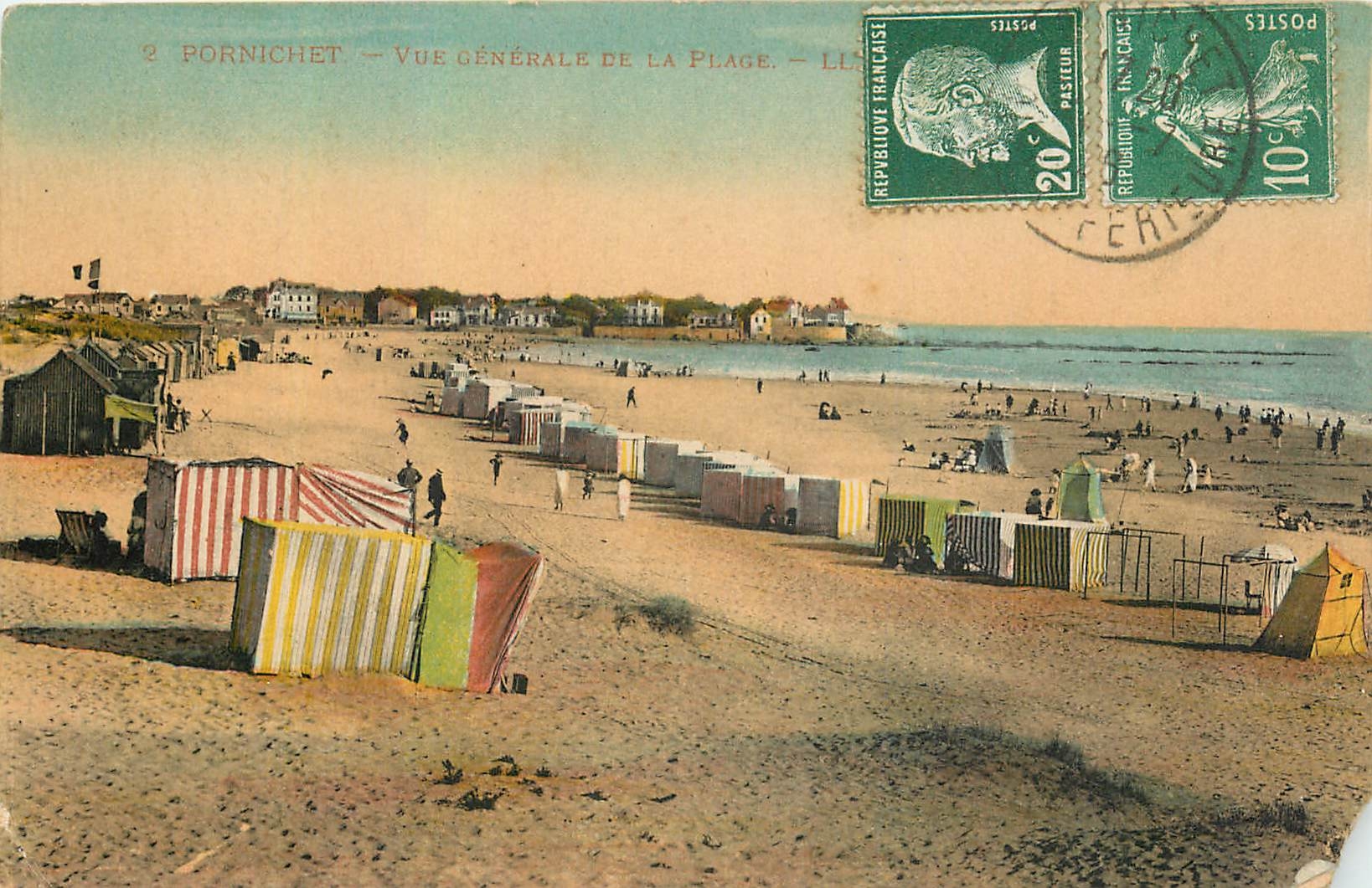 CPA Pornichet vue generale de la plage 