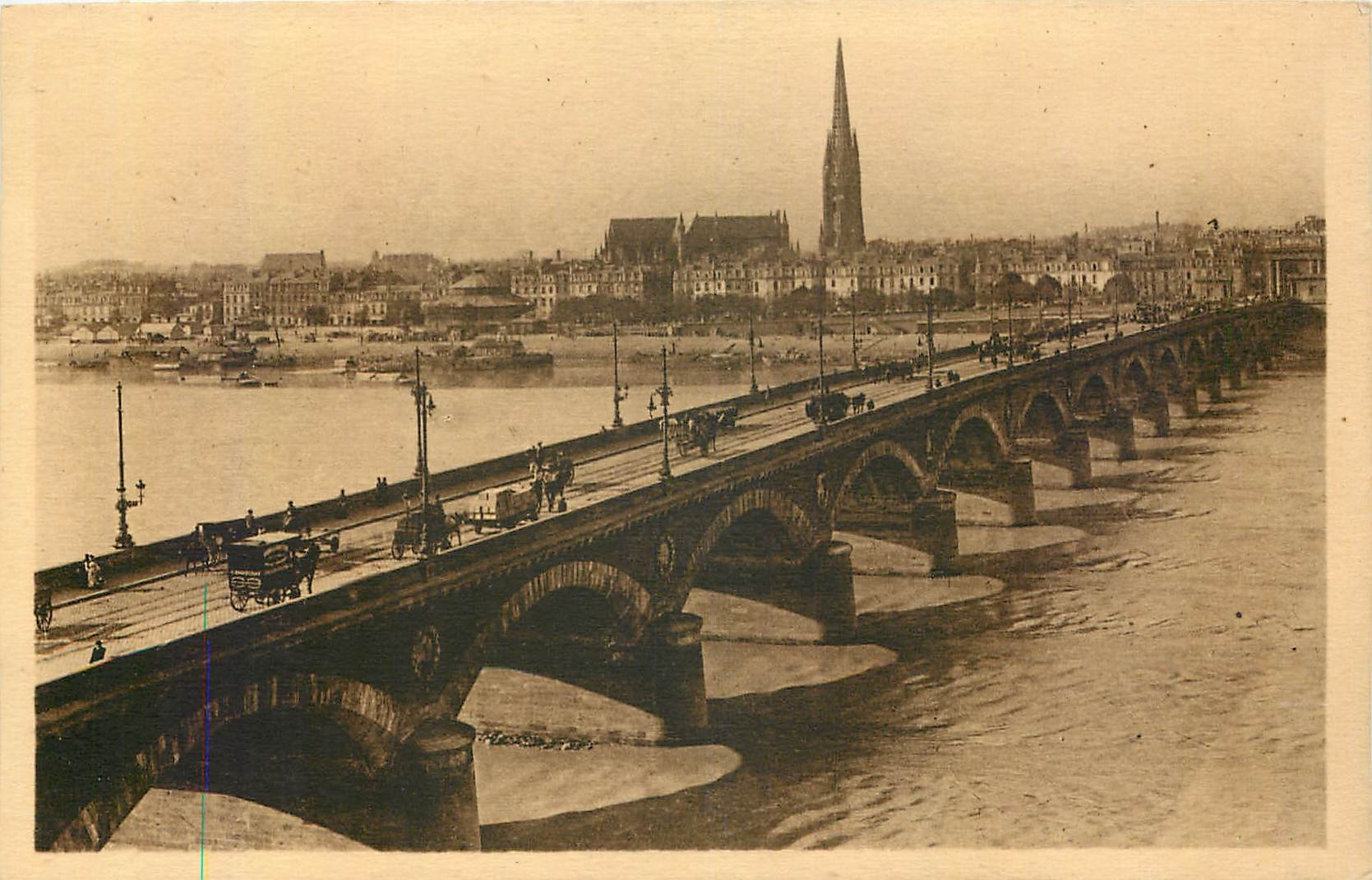 CPA Bordeaux Le Pont sur la Garonne 