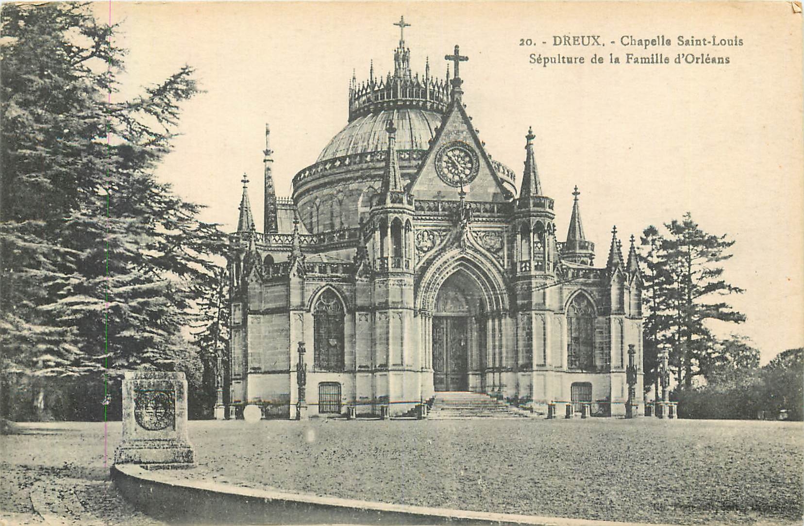 Dreux - Chapelle Saint-Louis - Sépulture de la Famille d'Orléans