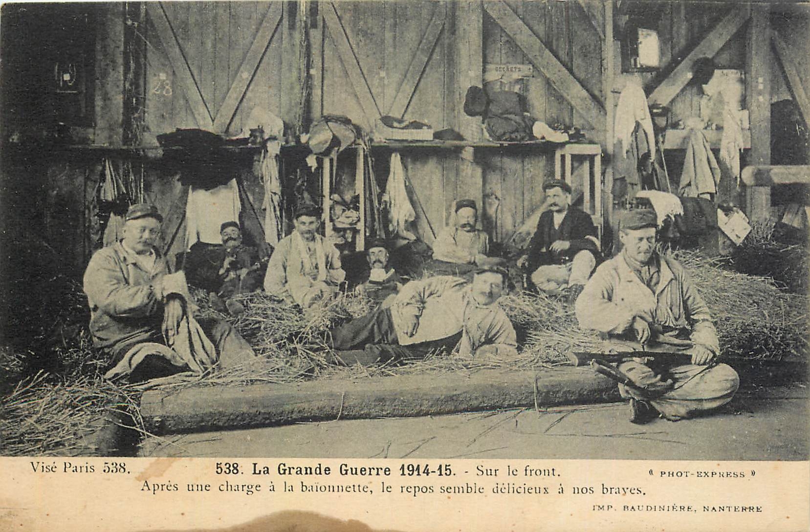 CPA La Grande Guerre 1914 1915 Sur le front Militaria