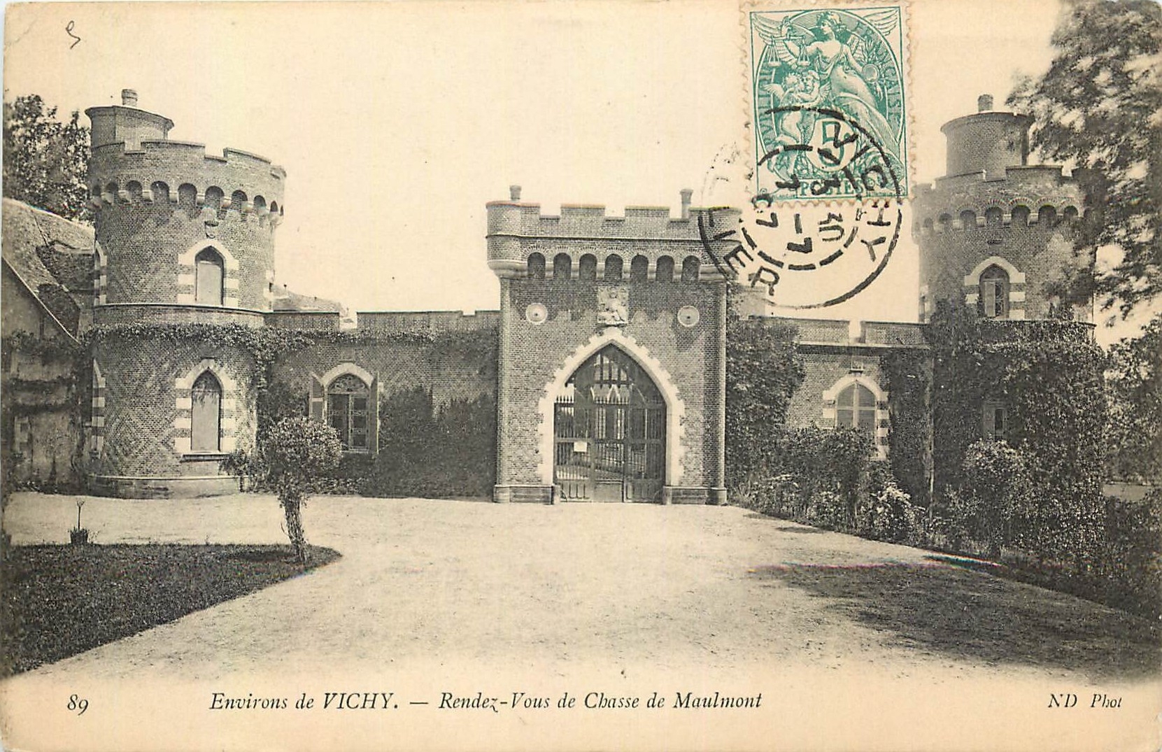 CPA Environs de Vichy Rendez Vous de Chasse de Maulmont 