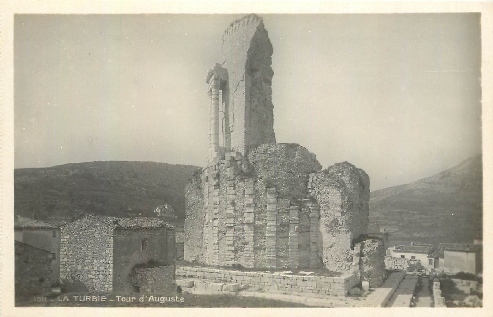 CPA La Turbie Tour d'Auguste 
