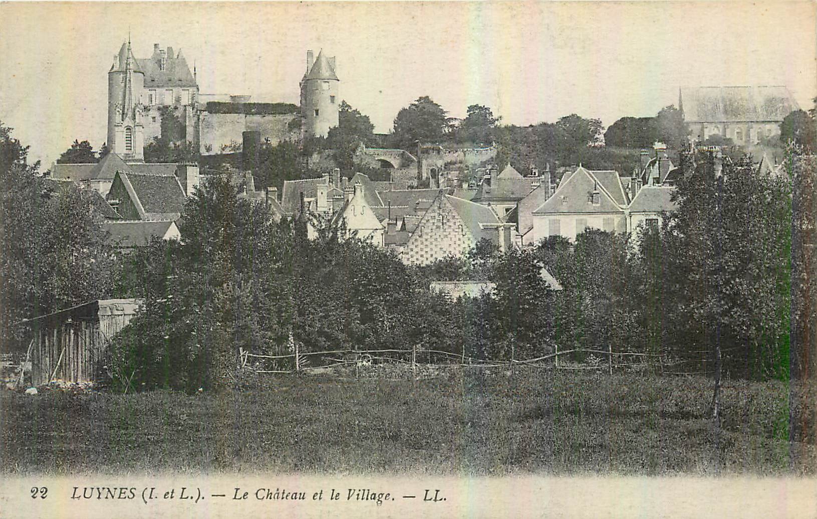 CPA Luynes I et L Le Chateau et le Village 