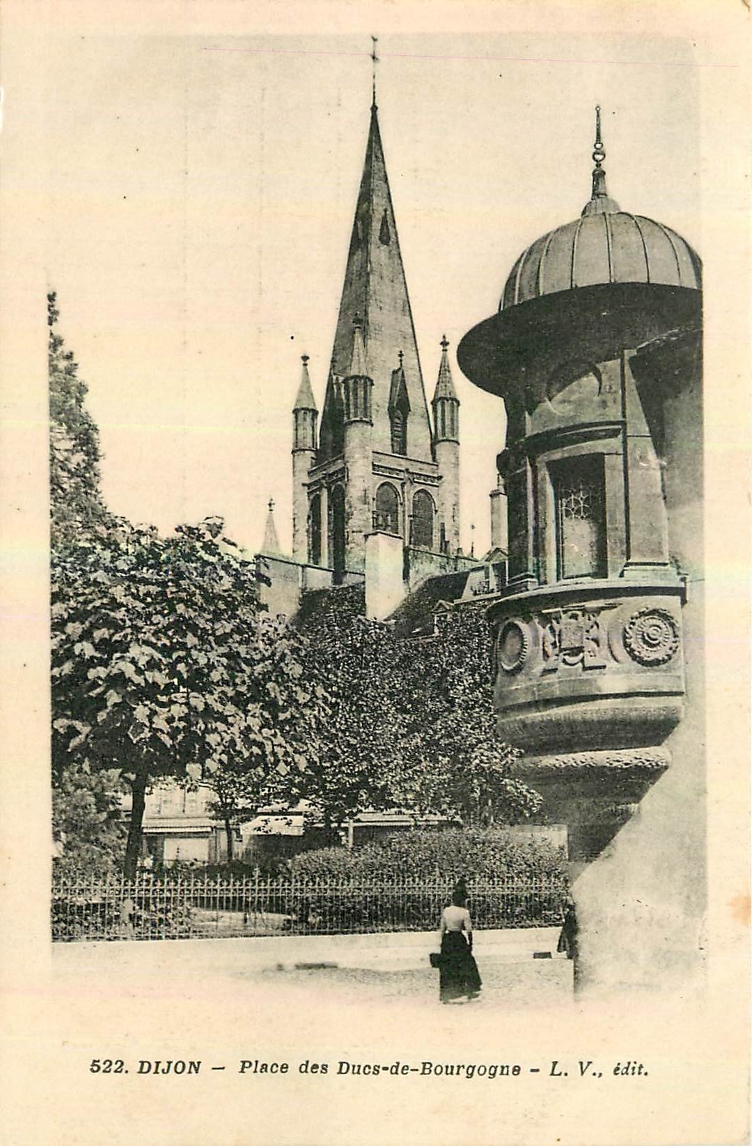 CPA Dijon Place des Ducs de Bourgogne 
