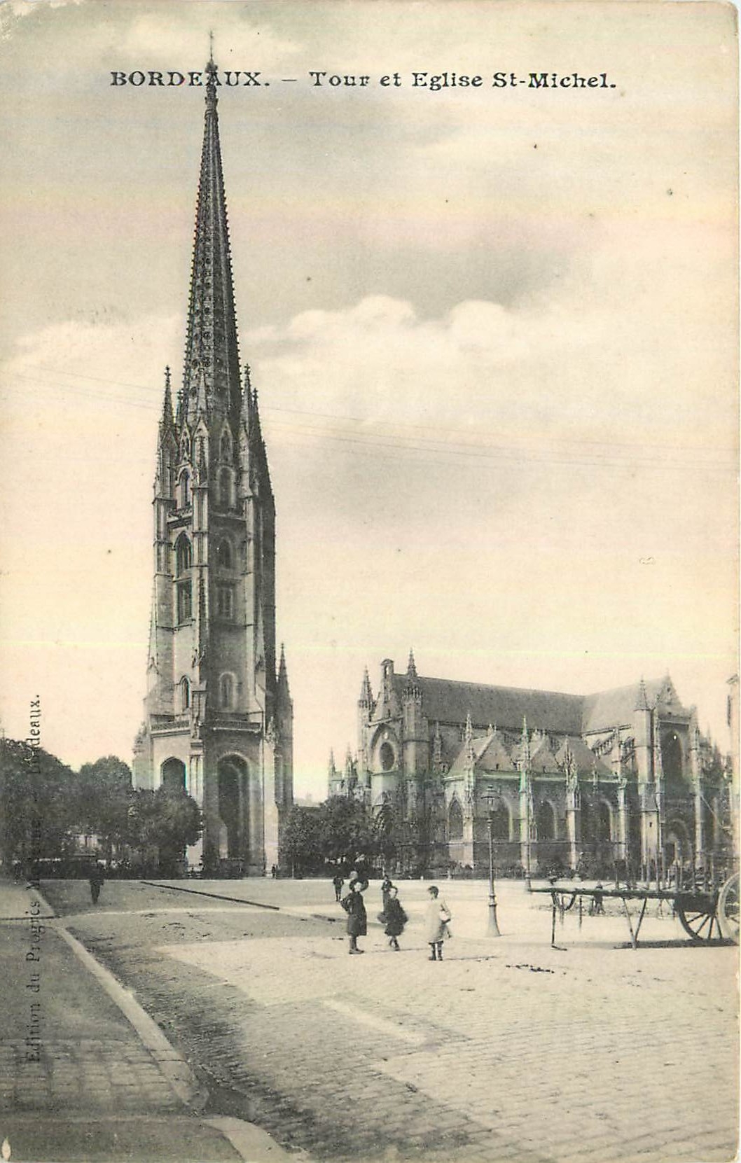 CPA Bordeaux Tour et Eglise St Michel 