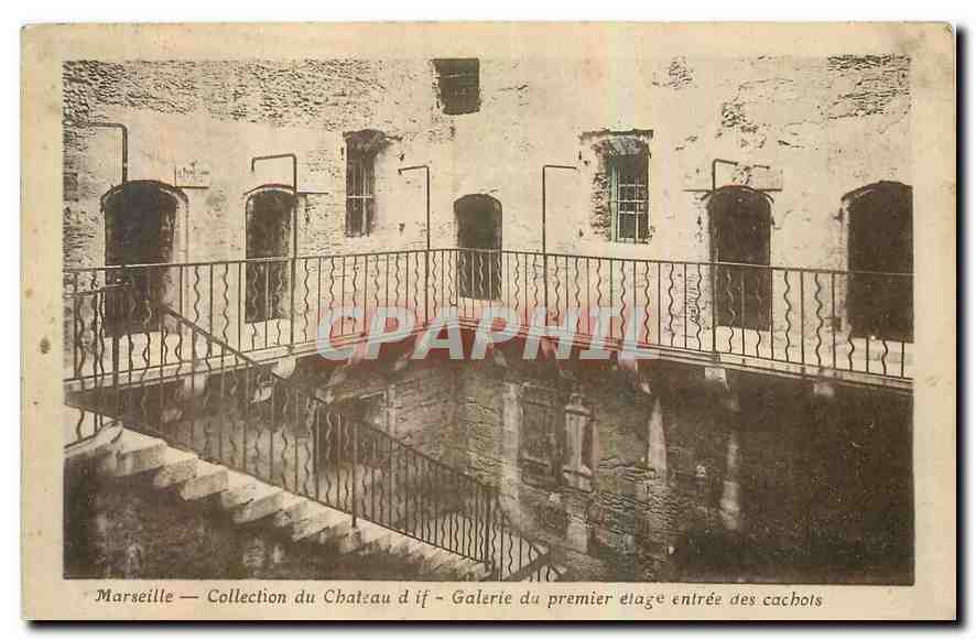 CPA Marseille Collection du Chateau d'If Galerie du premier etage entree des cachots 