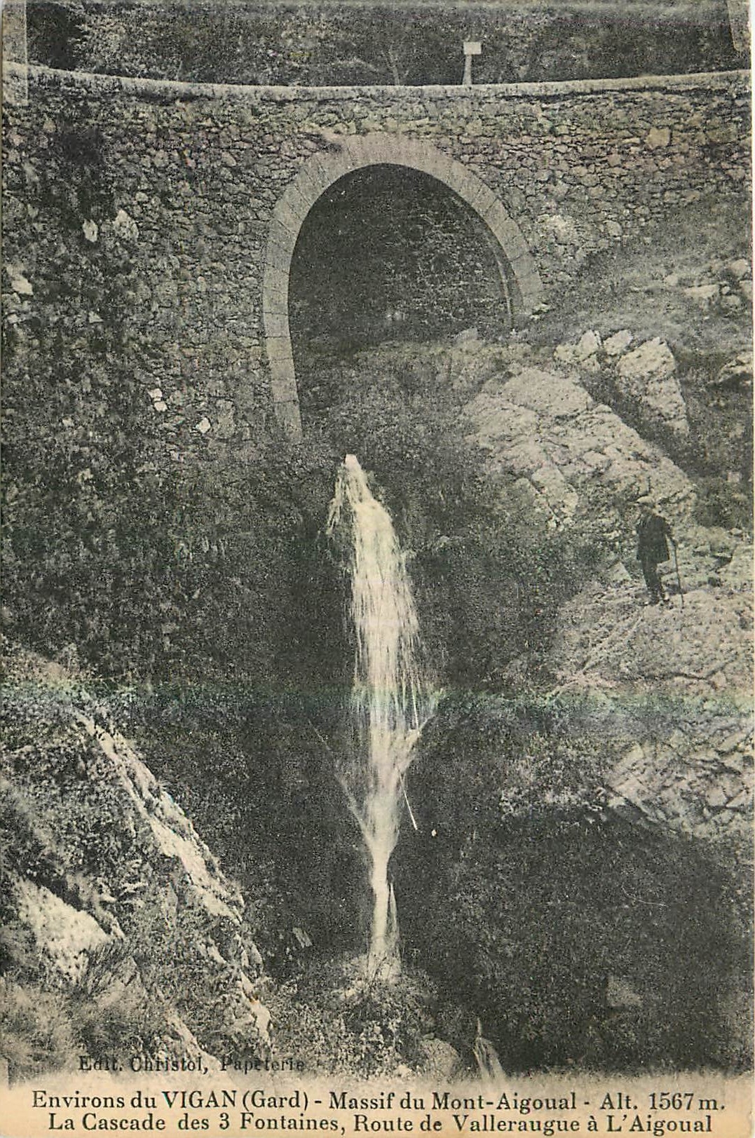 CPA Environs du Vigan Massif du Mont Aigoual La Cascade des 3 Fontaines Route de Valleraugue a l'Aig