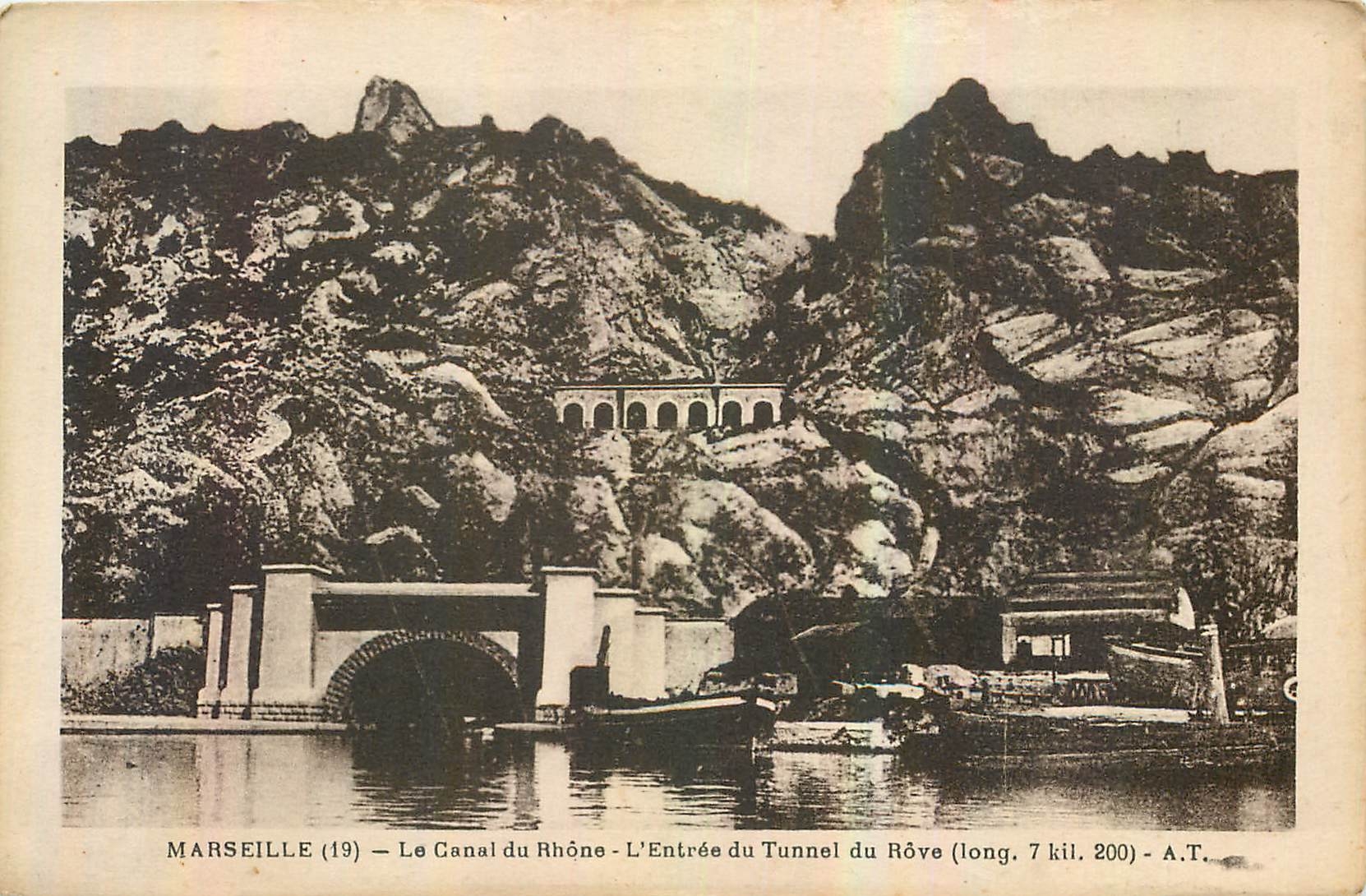 CPA Marseille Le canal du Rhone L'Entree du Tunnel du Rove 