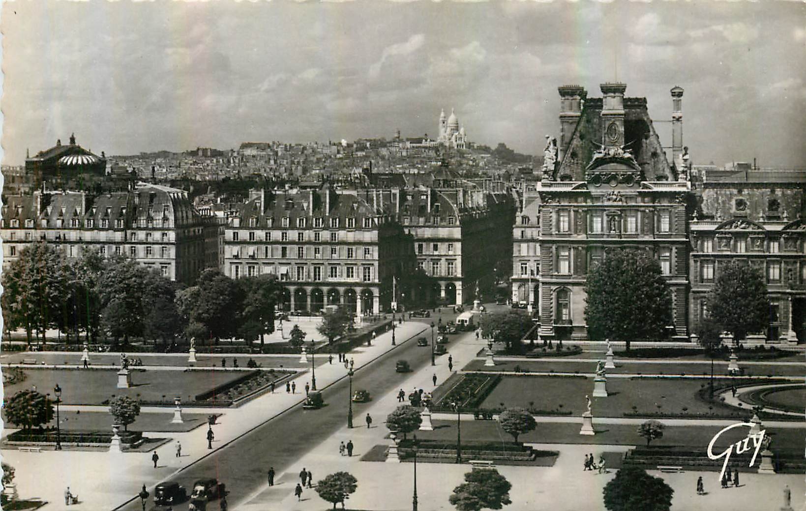 CPA Paris et ses Merveilles La butte Montmartre vue du Palais du Louvre 