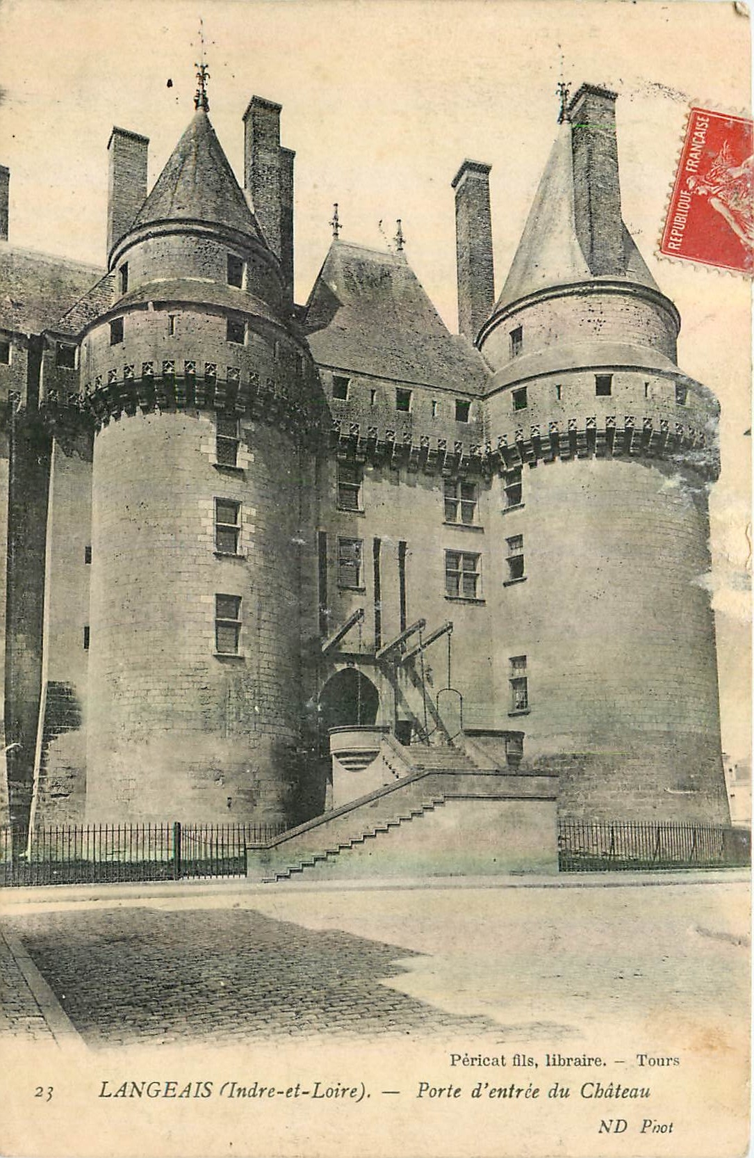 CPA Langeais Indre et Loire Porte d'Entree du Chateau 