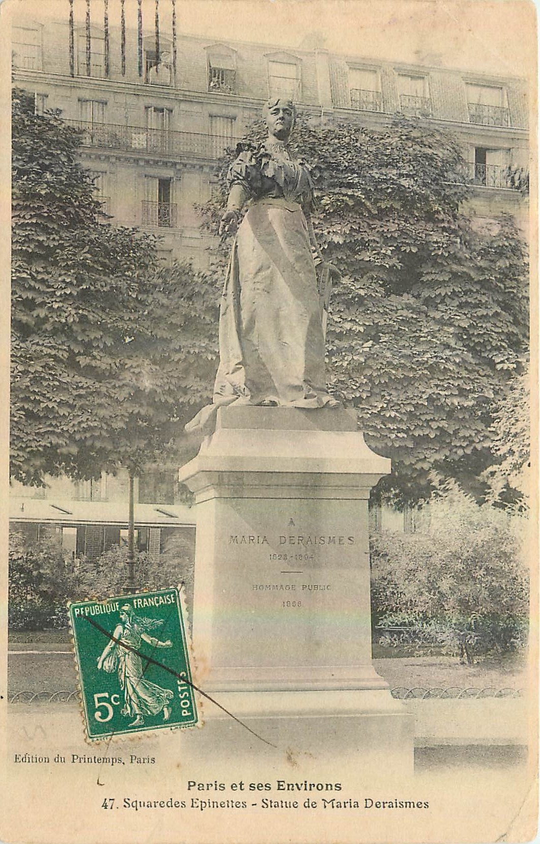 CPA Paris et ses Environs Squaredes Epinettes Statue de Maria Deraismes 