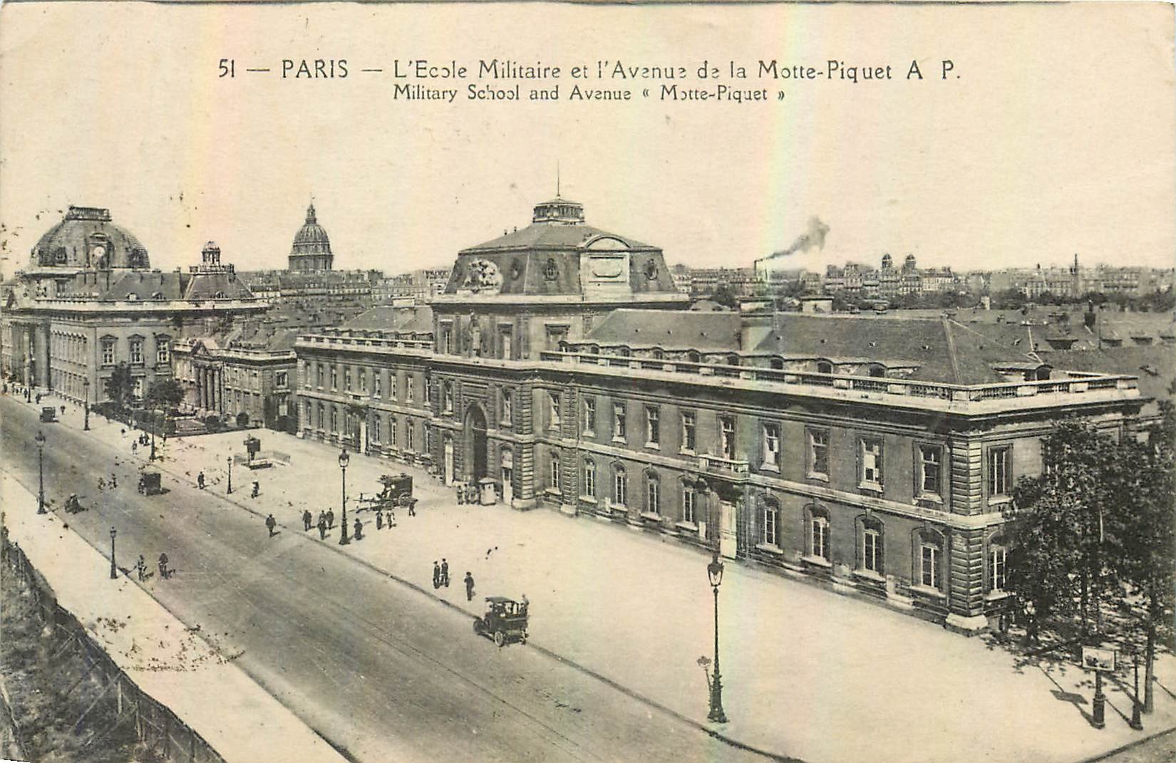 CPA Paris l'Ecole Militaire et l'Avenue de la Motte Piquet 