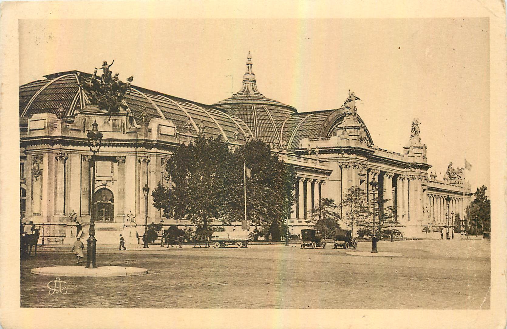 CPA Paris le Grand Palais des Champs Elysees 