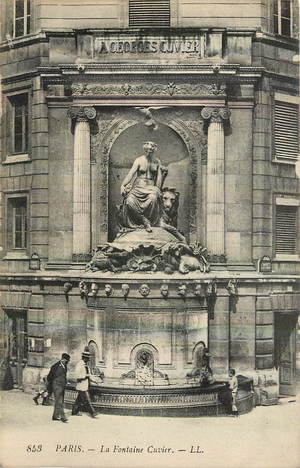 CPA Paris la Fontaine Cuvier Lion