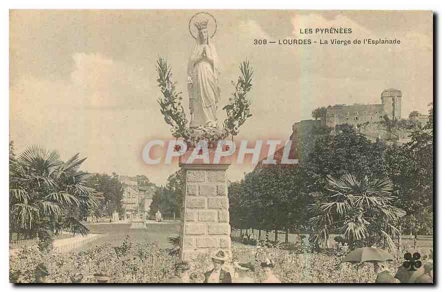 CPA Les Pyrenees Nimes la Vierge de l'Esplanade 