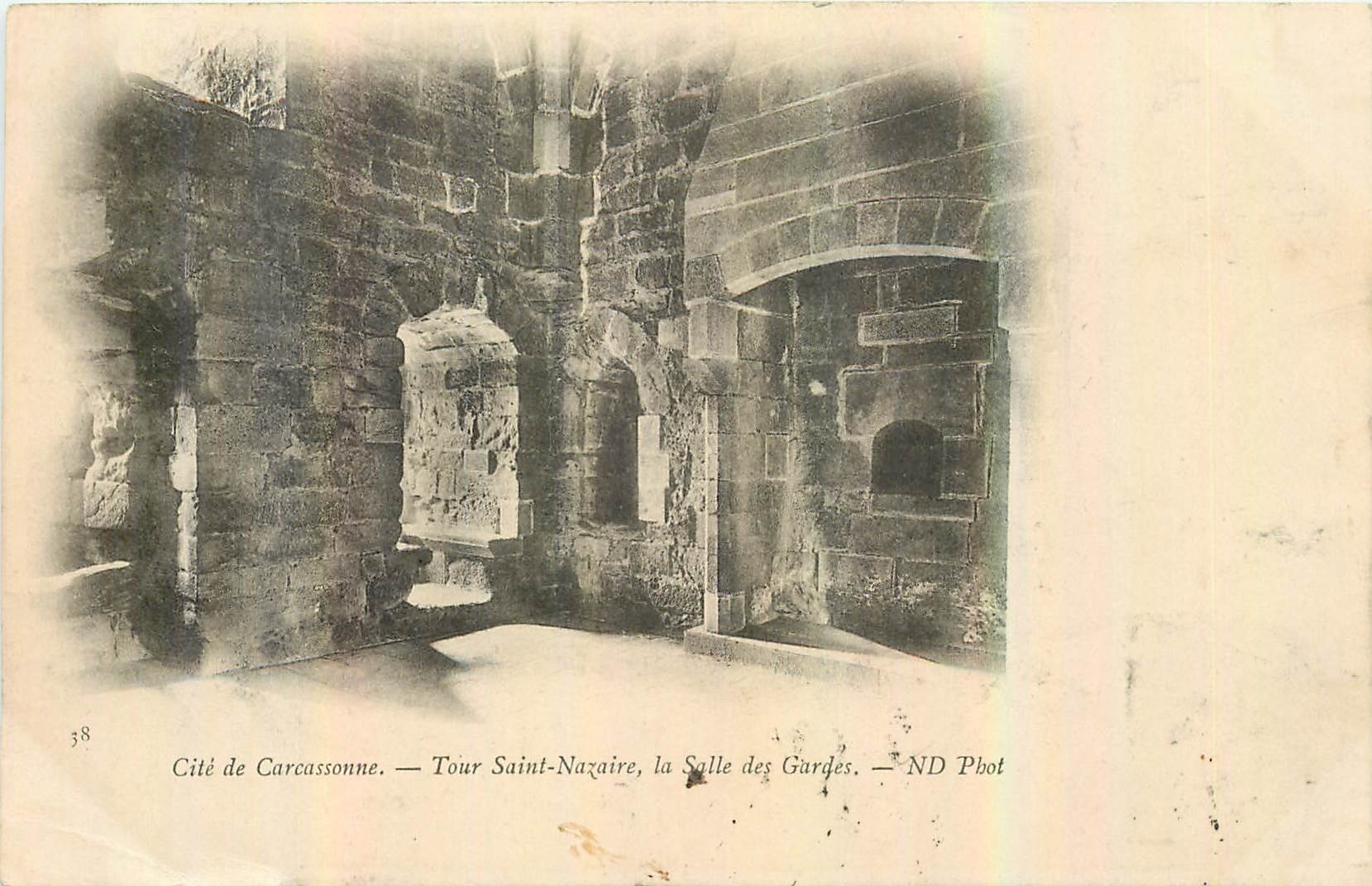 CPA City de Carcassonne Tour Saint Nazaire la Salle des Gardes 