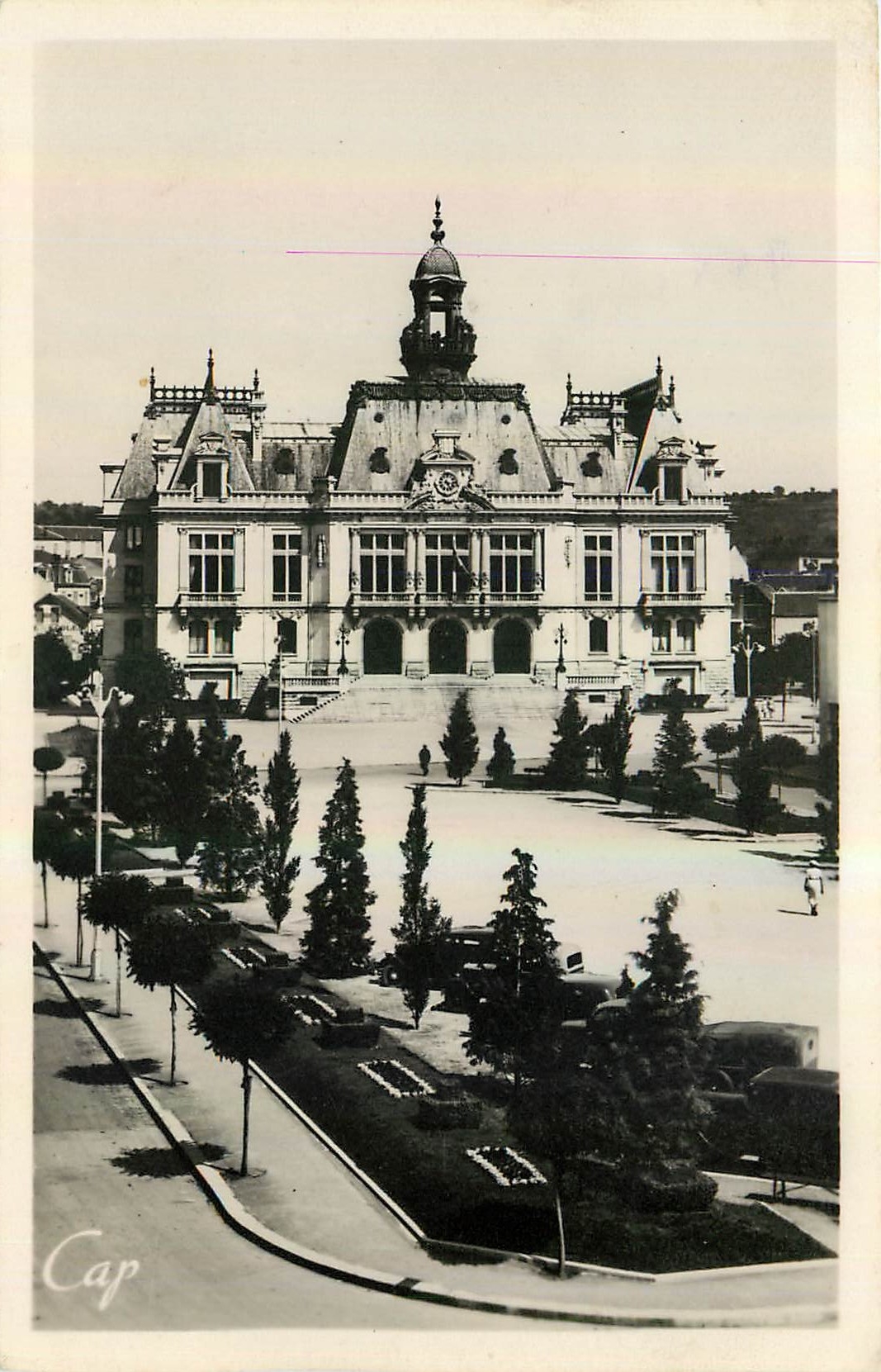 CPA Vichy l'Hotel de Ville 