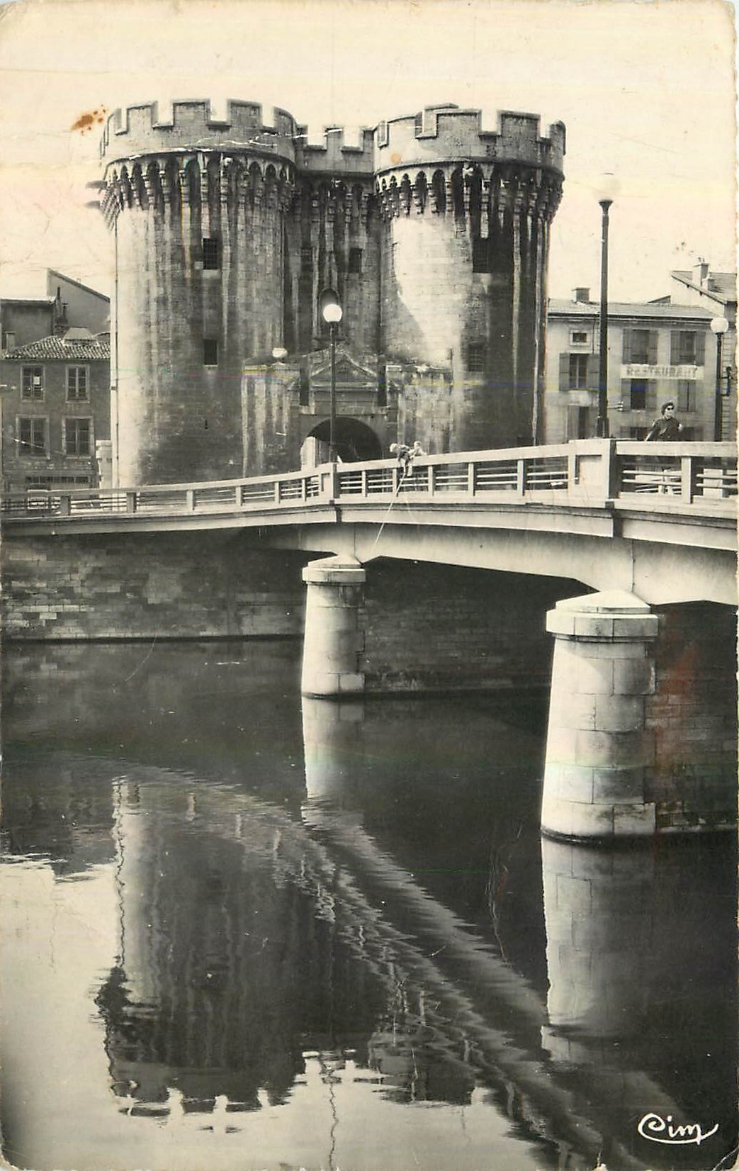 CPA Verdun Meuse la Porte Chaussee 