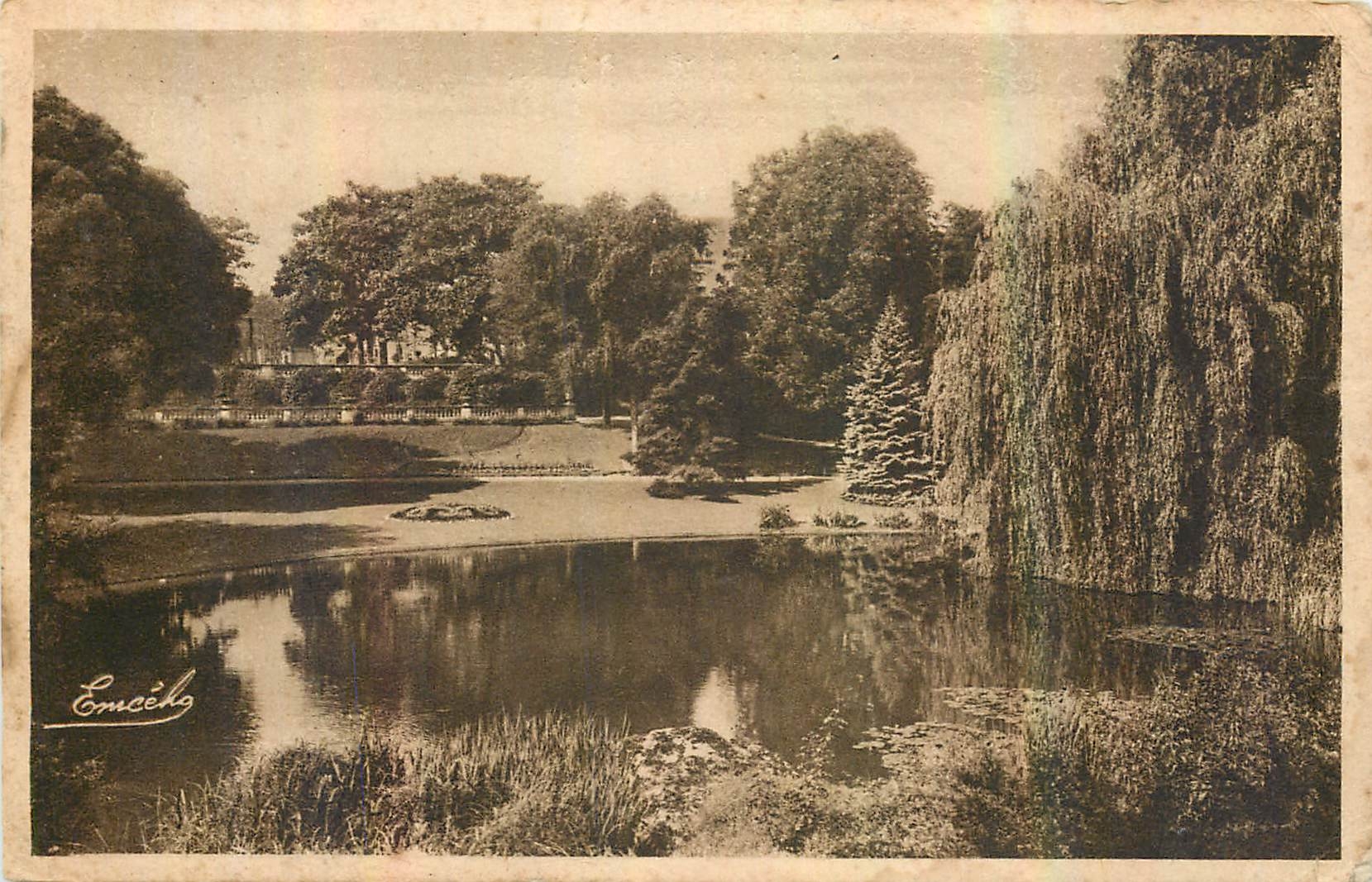 CPA Angers M et L le Jardin des Plantes 