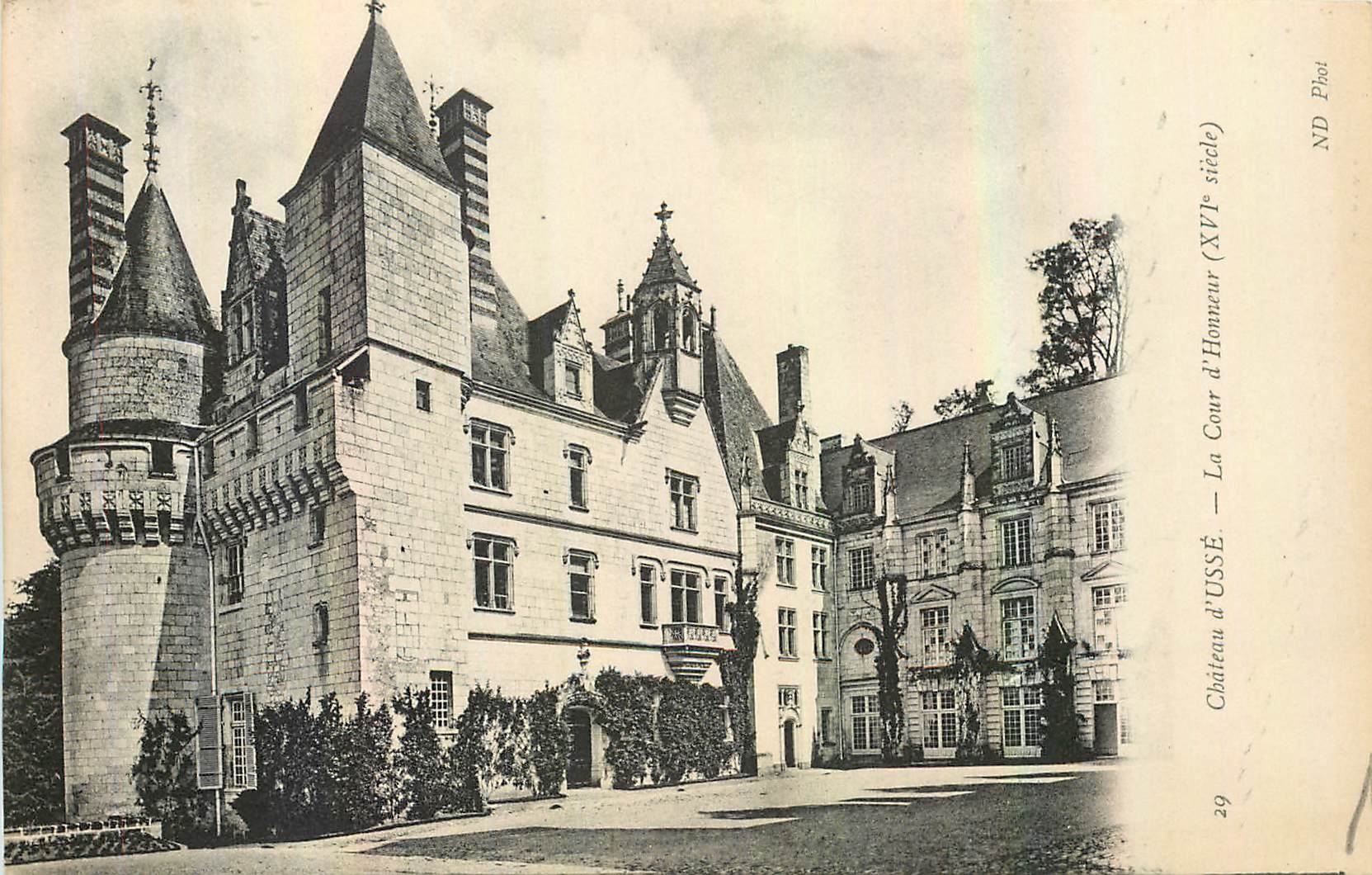 CPA Chateau d'Usse la cour d'Honneur XVI siecle 