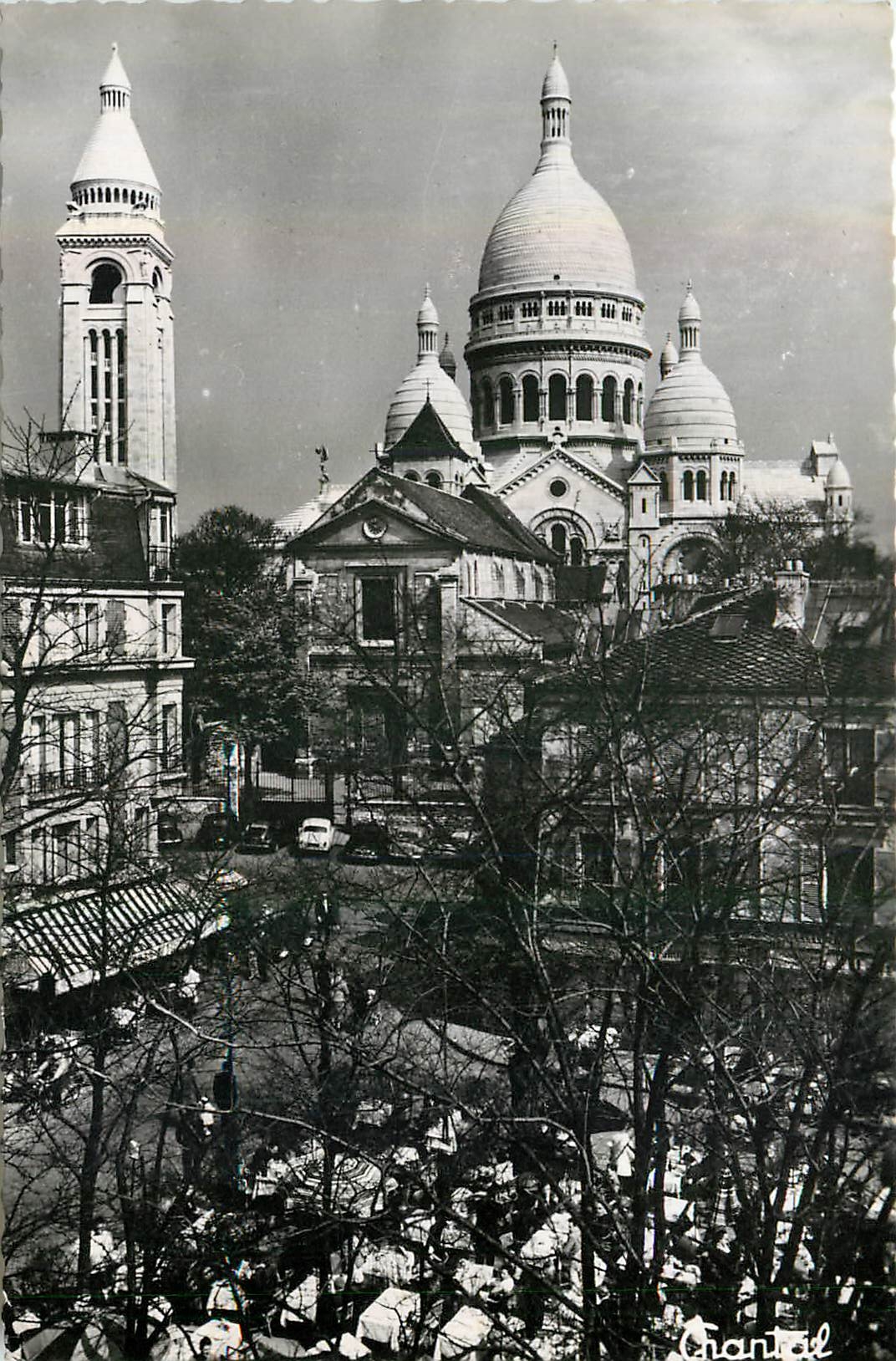 CPM Paris le Sacre Coeur et la Place du Tertre 