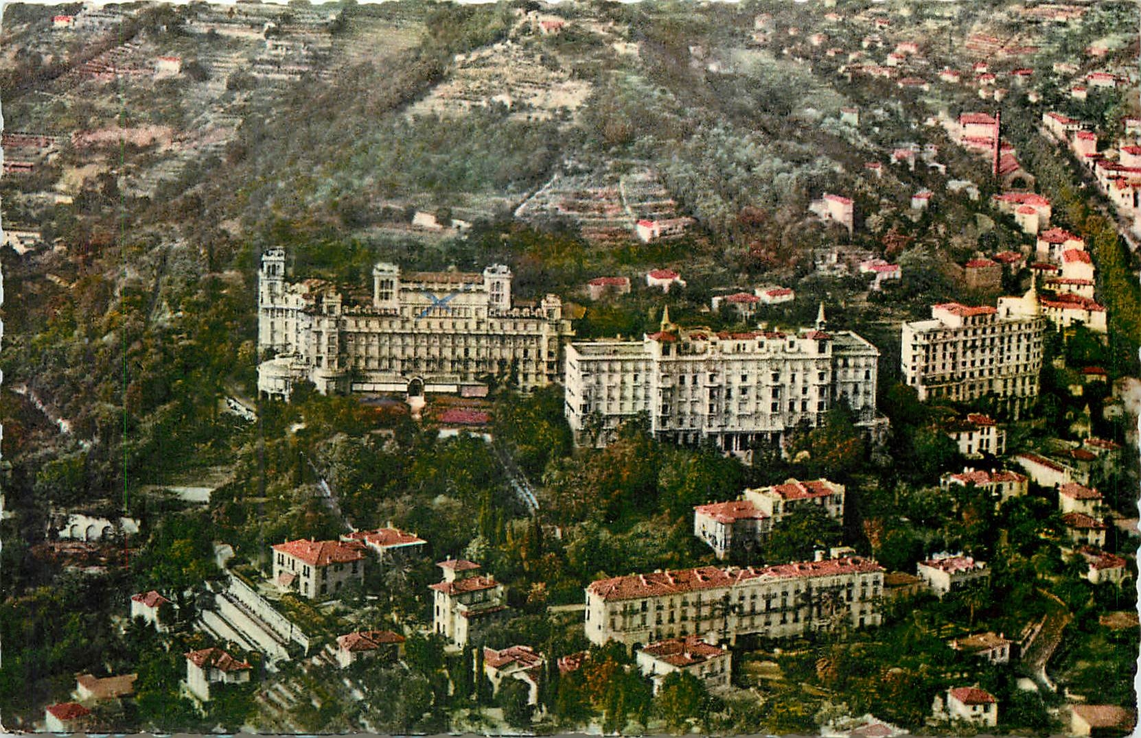 CPM Menton A M vue aerienne sur les Grands Hotels 
