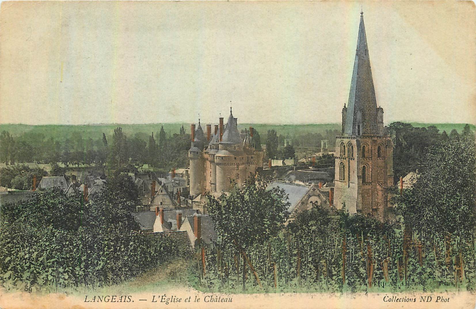 CPA Langeais L'Eglise et le Chateau 