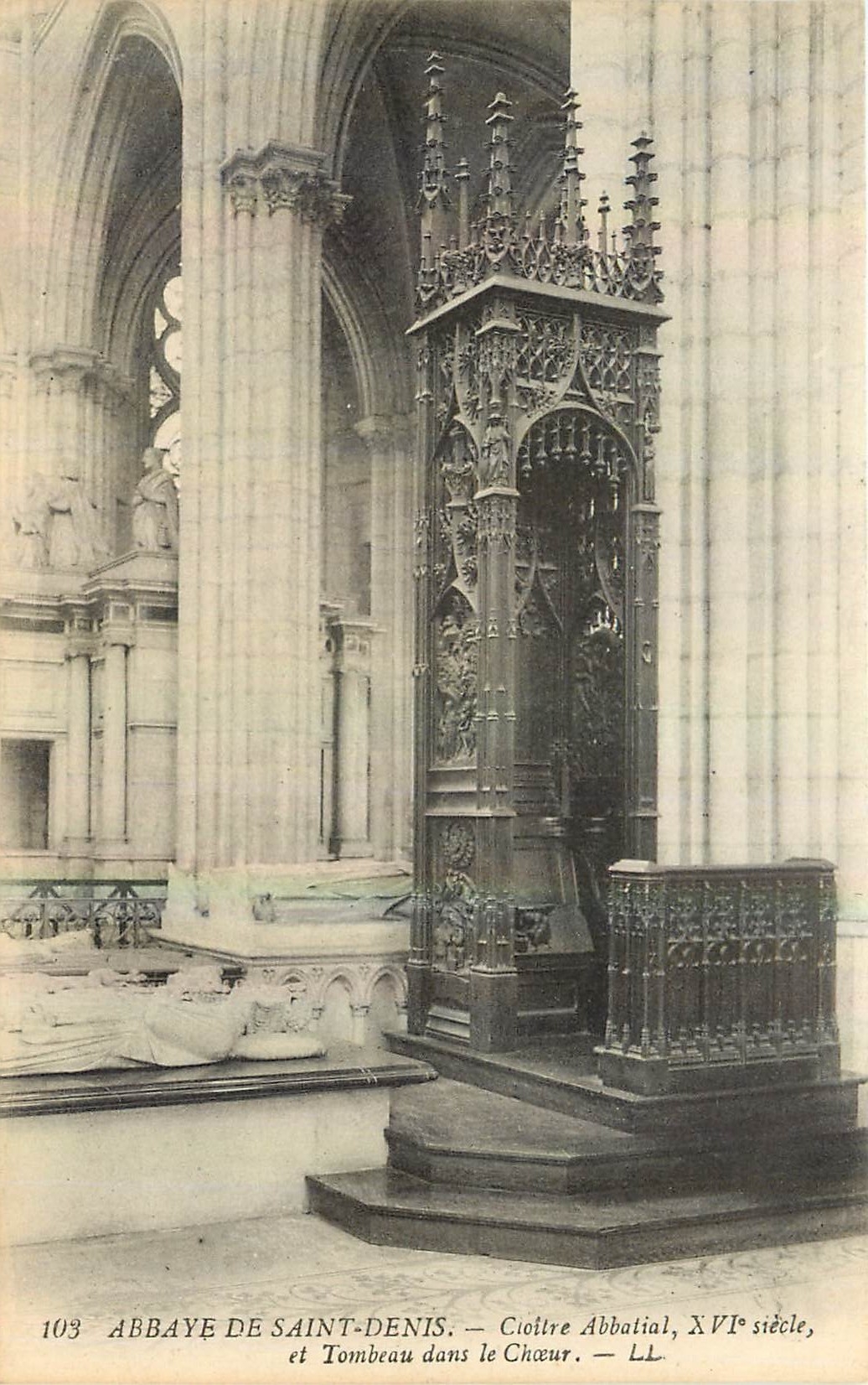 CPA Abbaye de Saint Denis Cloitre Abbatial et Tombeau dans le Choeur 