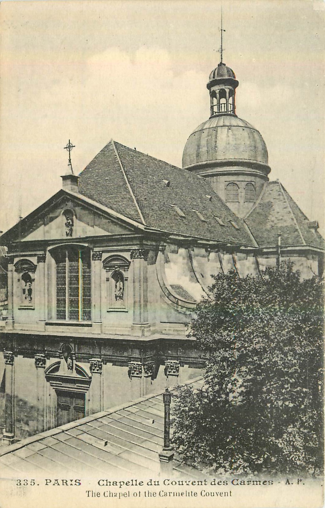 CPA Paris Chapelle du Couvent des Carmes 