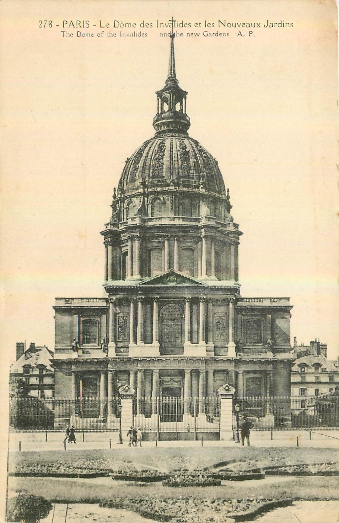 CPA Paris le Dome des Invalides et les Nouveaux Jardins 