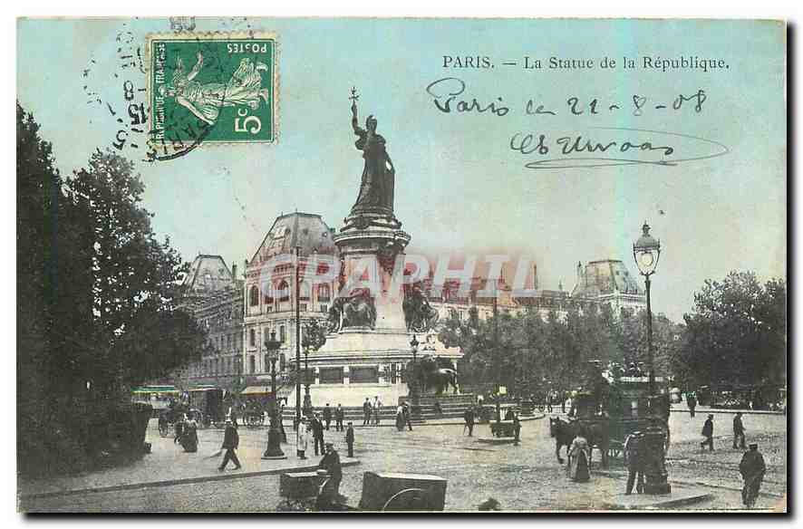 CPA Paris La Statue de la Republique 