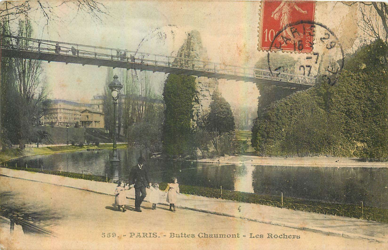 CPA Paris Buttes Chaumont Les Rochers 