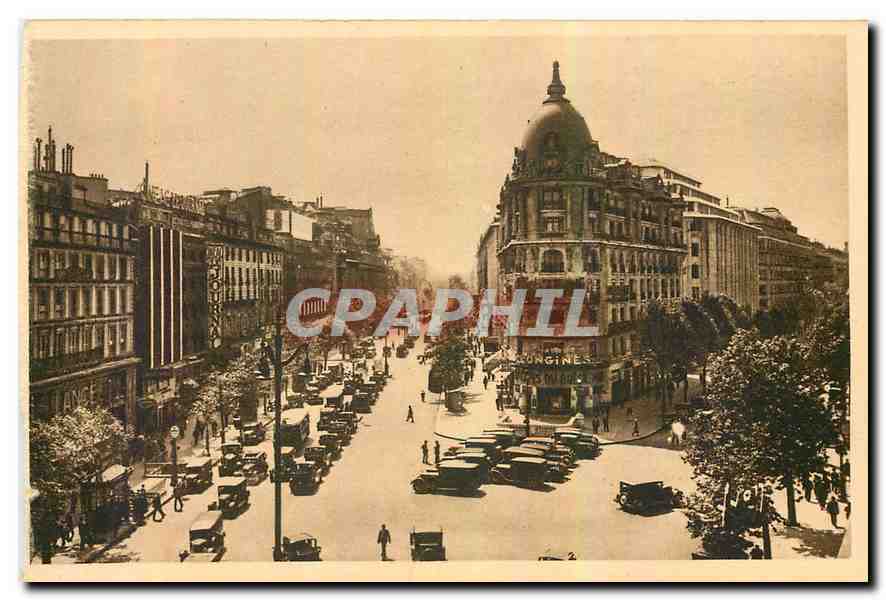 CPA Paris Carrefour Richelieu Drouot Boulevards des Italiens et Haussmann 