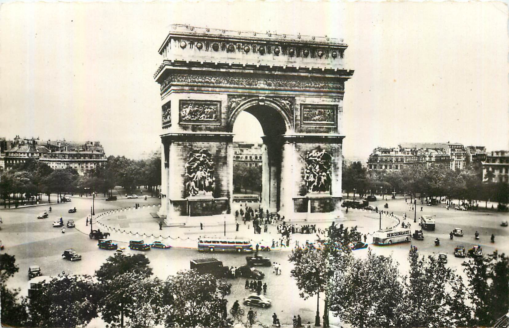 CPA Paris La place de l'Etoile 