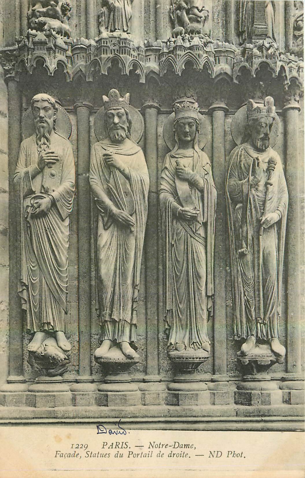 CPA Paris Notre Dame facade statues du Portail de droite 