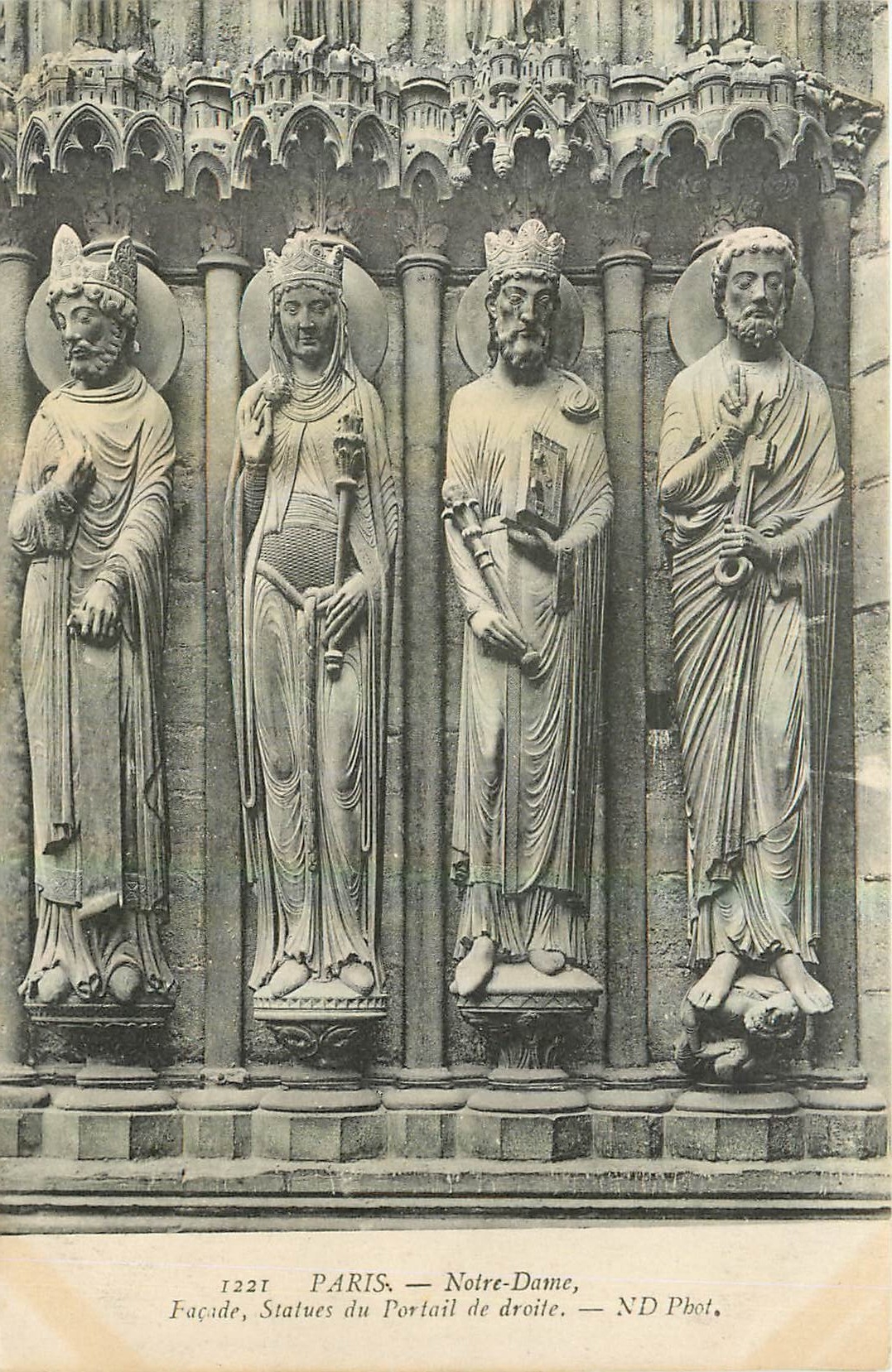 CPA Paris Notre Dame facade statues du Portail de droite 