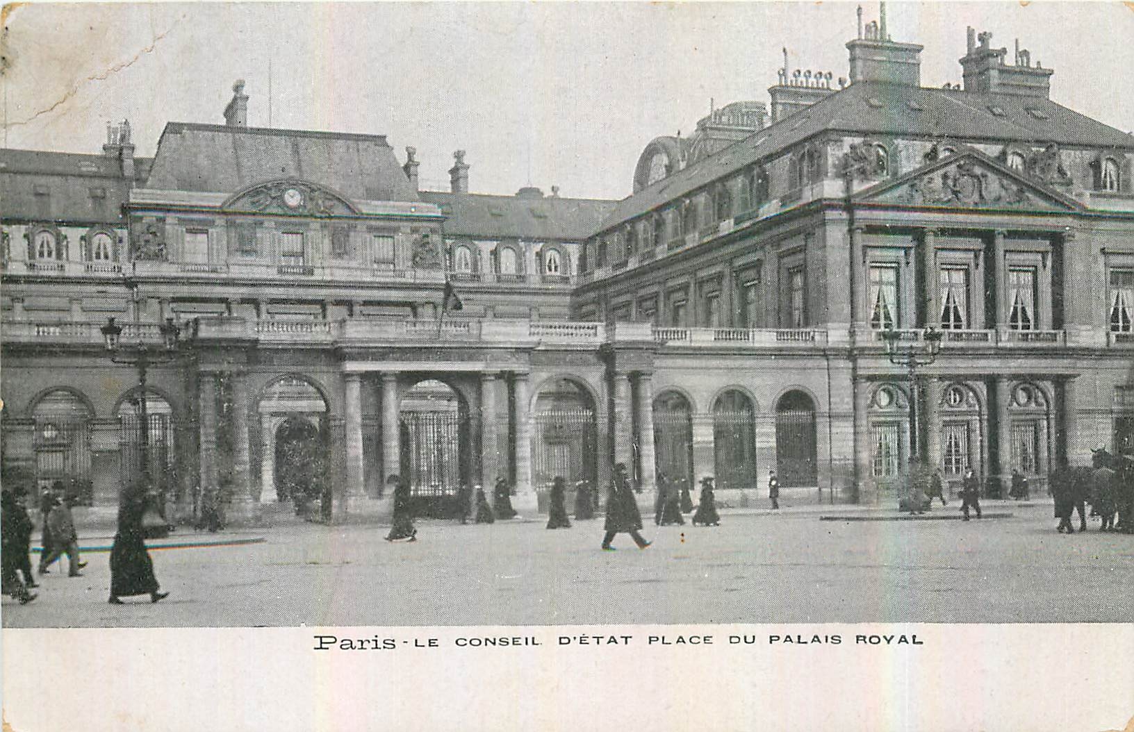 CPA Paris le Conseil d'Etat place du Palais Royal 