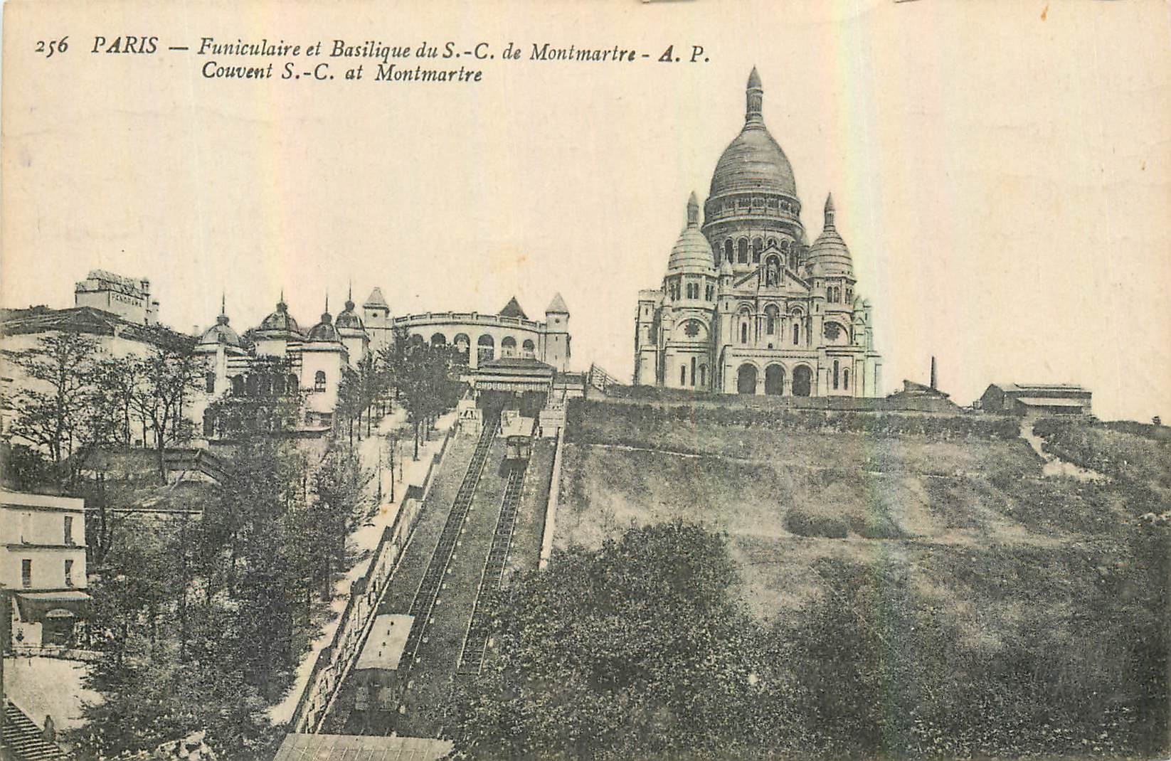 CPA Paris Funiculaire et Basilique du S C de Montmartre 
