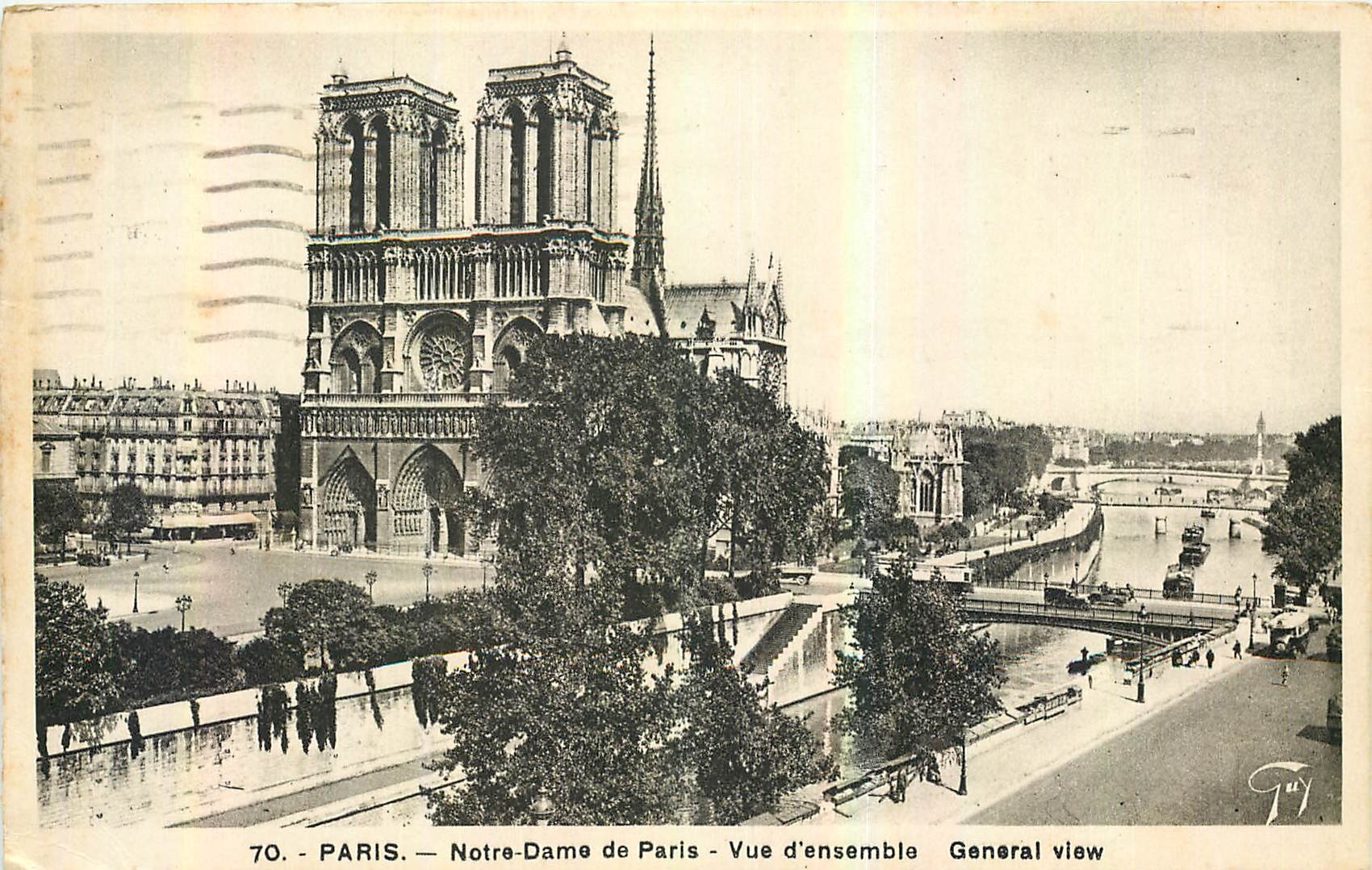 CPA Paris Notre Dame de Paris vue d'ensemble 