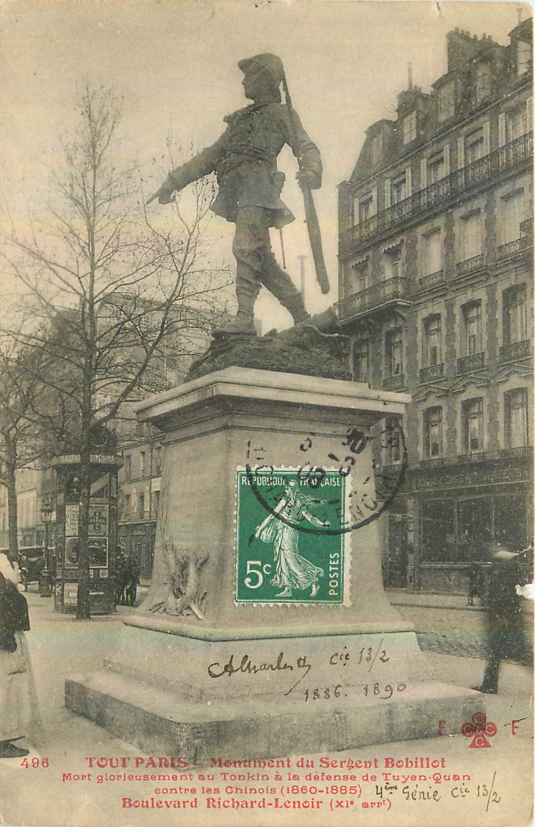 CPA Tout Paris monument du Sergent Bobillot boulevard Richard Lenoir 