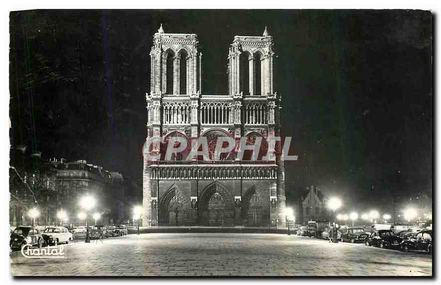 CPA Paris Facade de Notre Dame Illuminee 