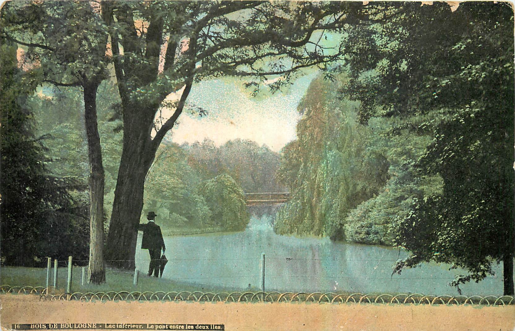 CPA Bois de Boulogne Lac Inferieur le Pont entre les deux Iles 