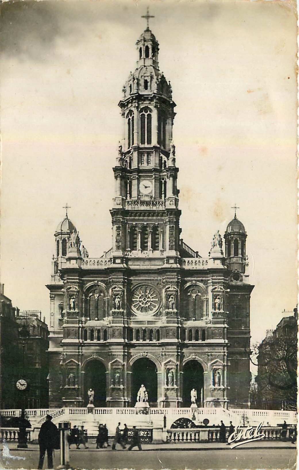 CPA Paris Eglise de la Trinite 