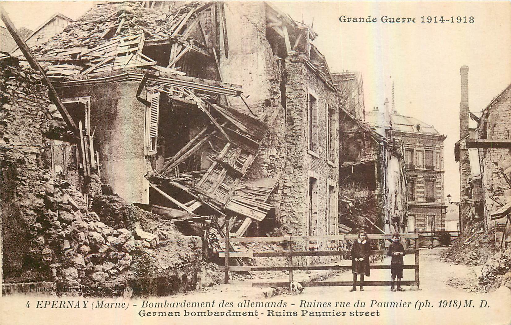 Epernay (Marne) — Ruines rue du Paumier après bombardement allemand — M. D. (ph. 1918)