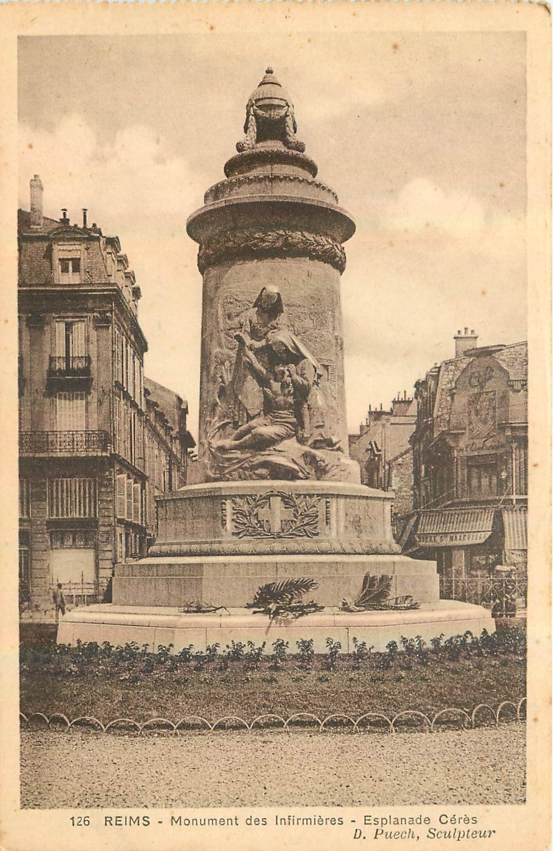 Reims - Monument des Infirmières - Esplanade Cérès - D. Puech, Sculpteur