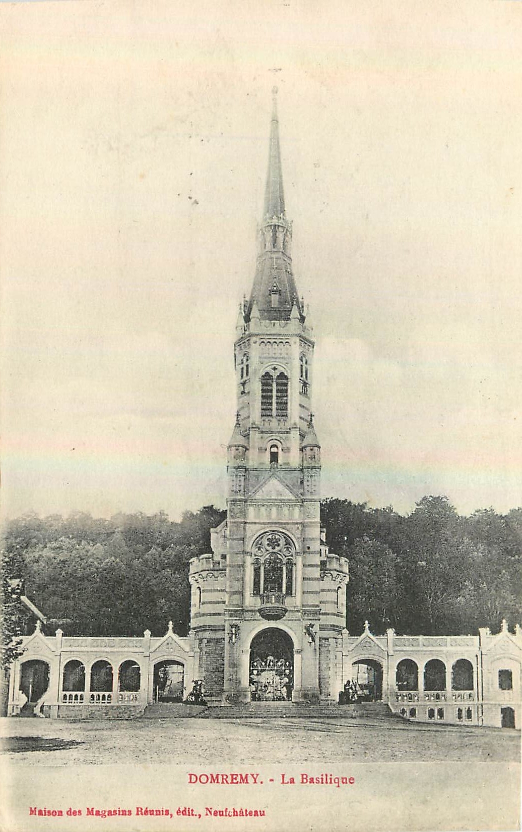 CPA Domremy La Basilique 