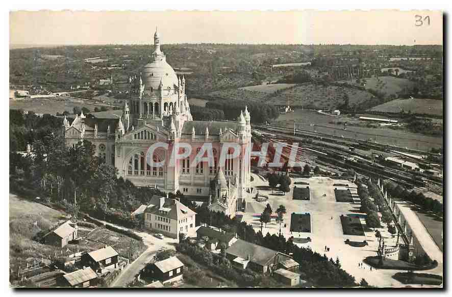 La Basilique de Lisieux — vue aérienne — Édition ALFA, Paris, n° 31