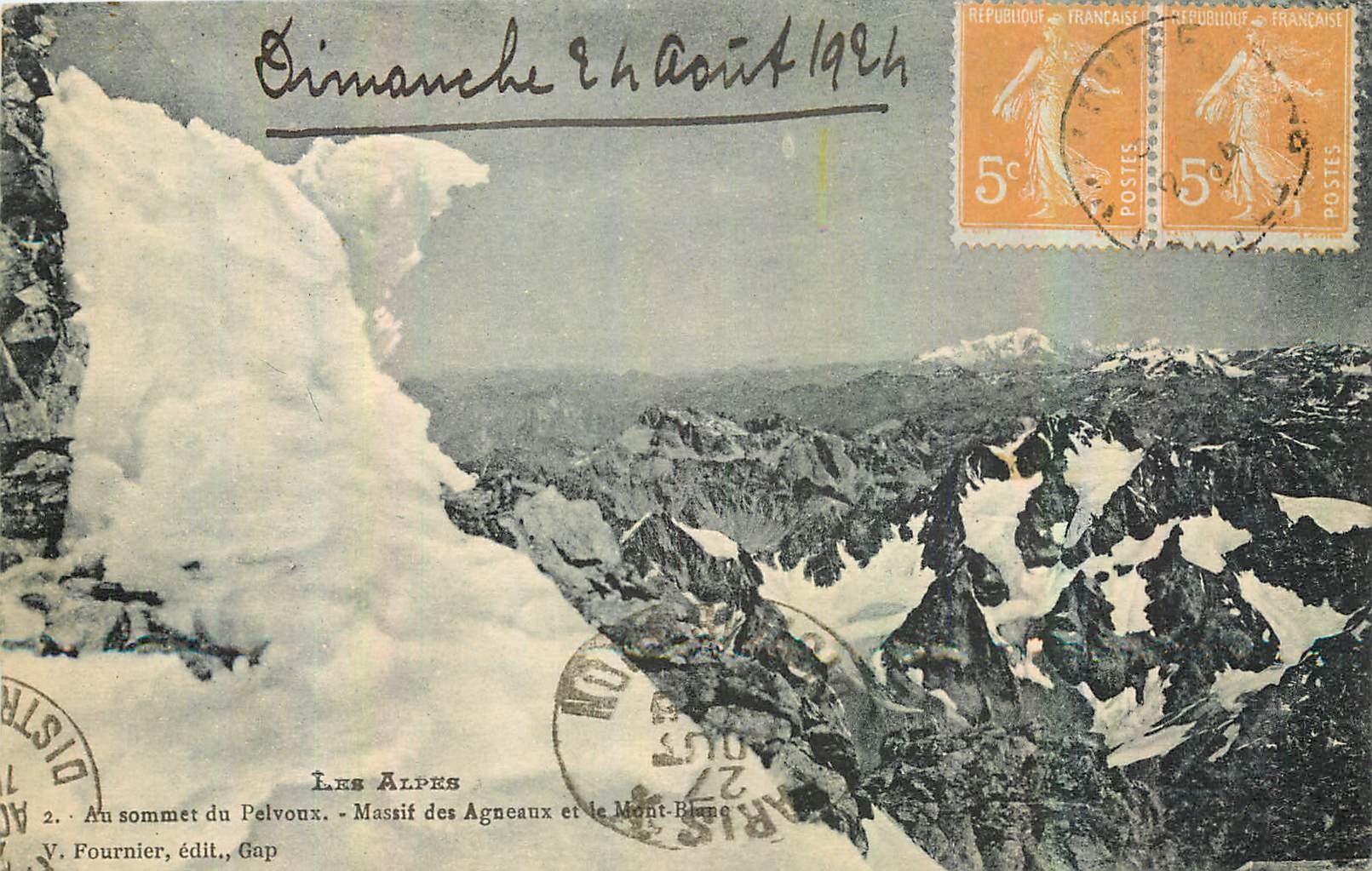 CPA Les Alpes Au sommet du Pelvoux Massif des Agueaux et le Mont Blanc 