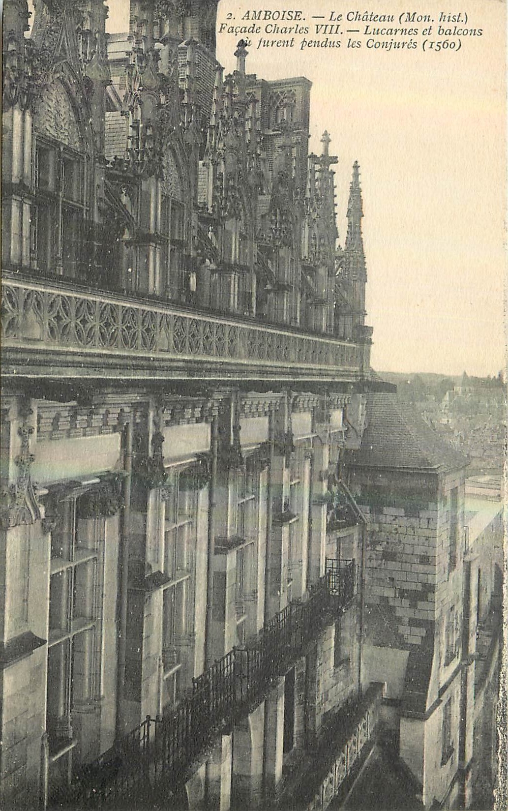 CPA Amboise le Chateau Mon hist Facade Charles VIII Lucarnes et balcons 