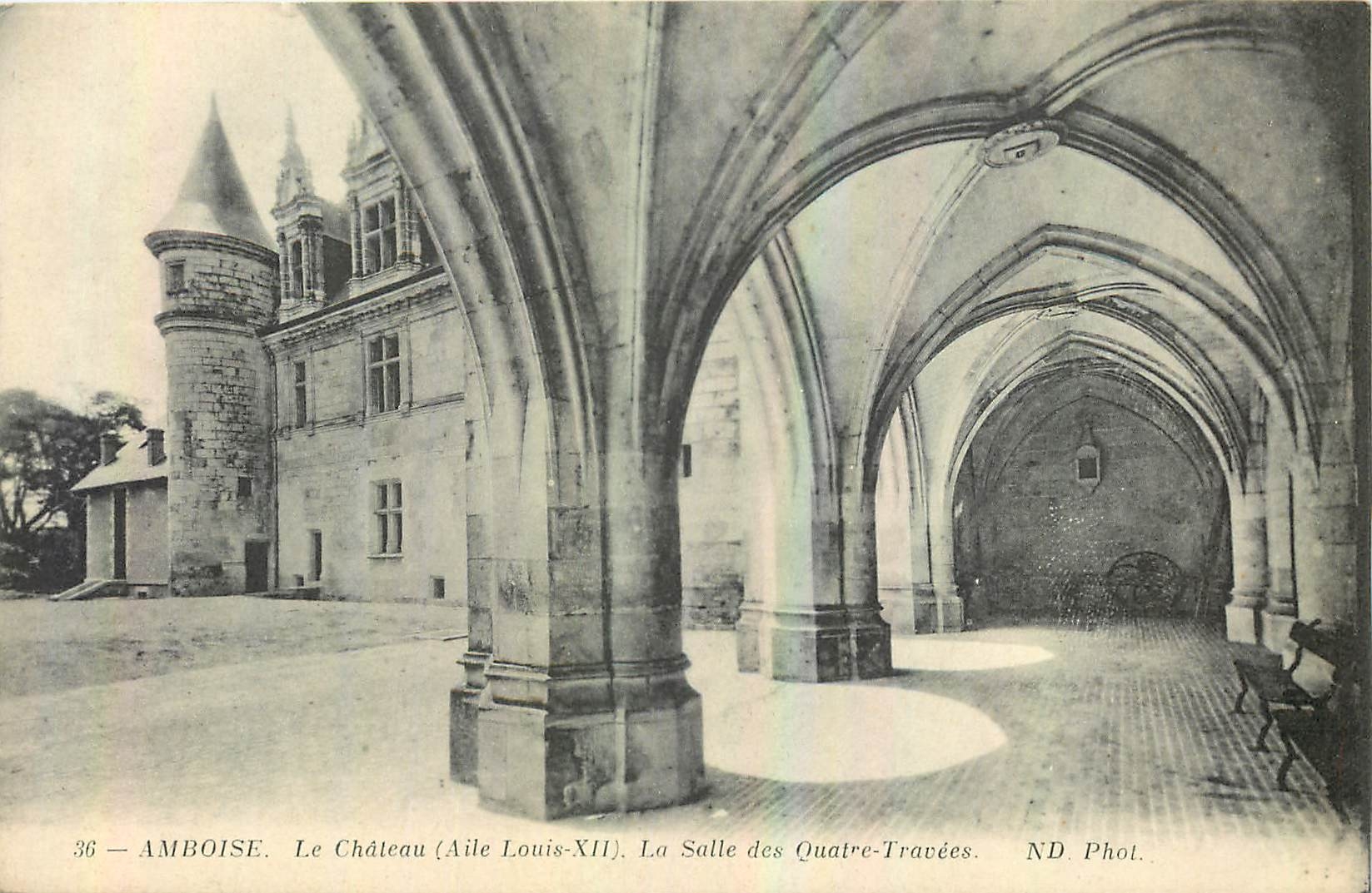 CPA Amboise le Chateau Aile Louis XII La Salle des Quatre Travees 